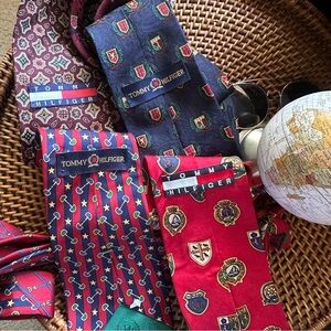 Tommy Hilfiger Lot of 4 Vintage Italian Silk Preppy Classic Print Neck Ties